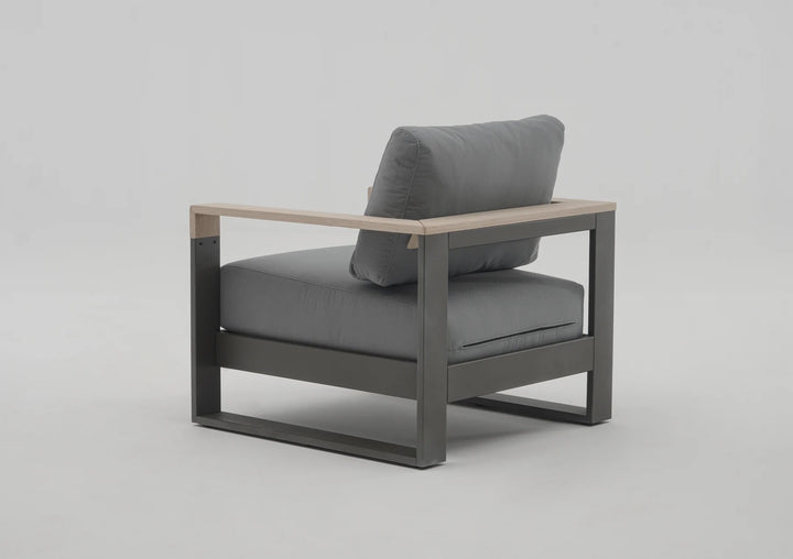 Asto Lounge Chair