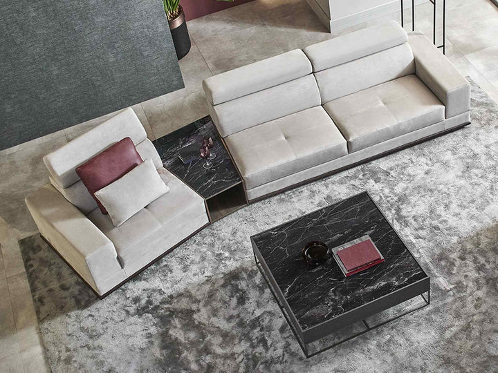 Met uitschuifbare bank met chaise longue