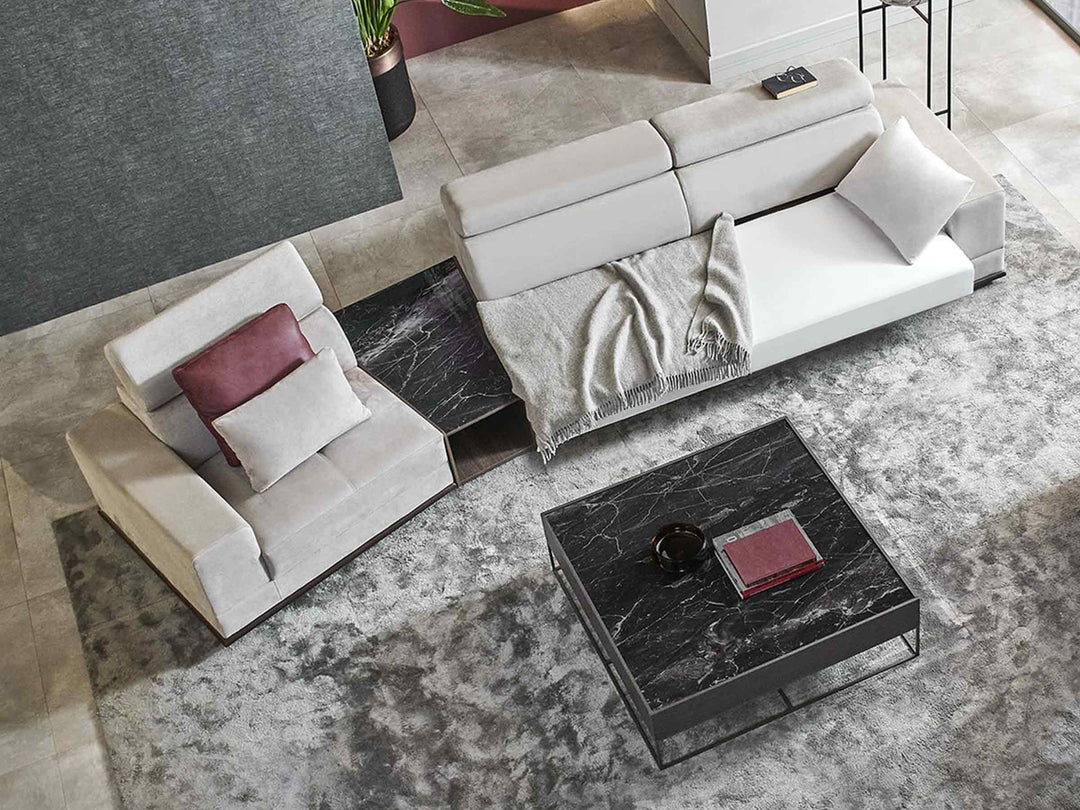 Met uitschuifbare bank met chaise longue