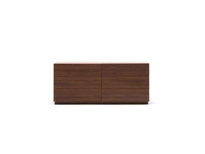 Stone dressoir