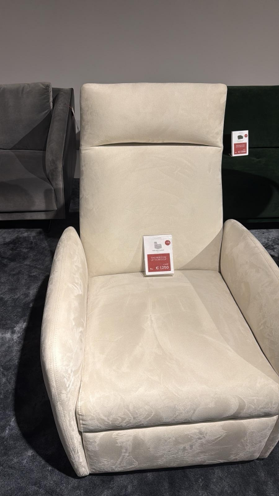 Radi Armchair